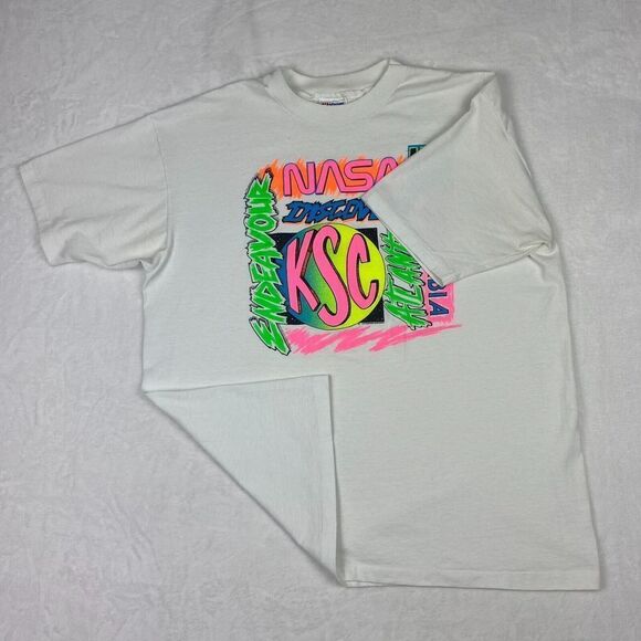 Vintage Hanes 90's Graphic Shirt Nasa Colorful Adult Extra Large Short Sleeve - Picture 3 of 15